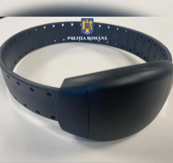 Un fost consilier local focșănean, scandal cu fosta soție / Bărbatul s-a ales, din nou, cu brățară electronică de monitorizare