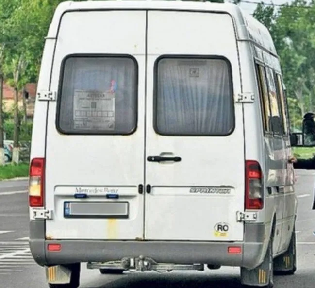 Femeie de 70 de ani, rănită după o frânare bruscă a unui microbuz, în Focșani - Actualitatea Vranceana