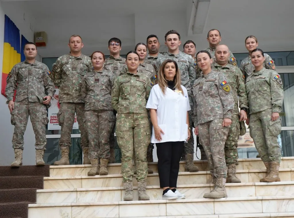 FOTO Zeci de militari focșăneni au trecut pragul Centrului de Transfuzie Sanguină Focșani pentru a dona sânge